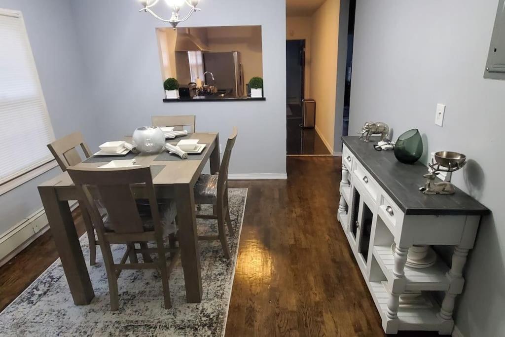 Quiet 3 Bedroom Apartment In Private Home New York Kültér fotó